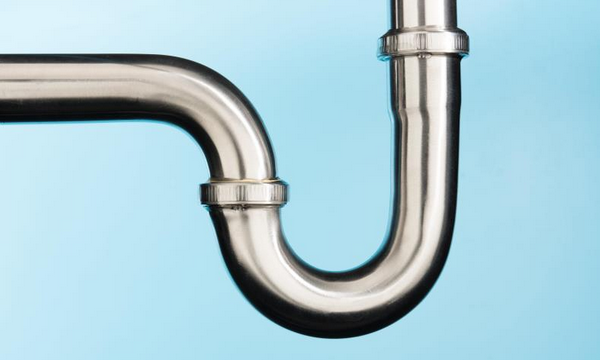 Ceci est un pipe: %>% (from magrittr). In base R, |> represents a pipe operator.